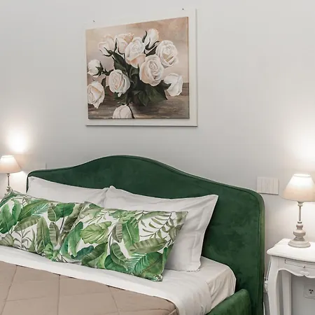 Francesca Suite - Metro Basilica San Paolo-2